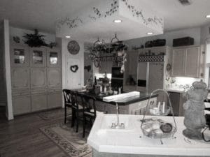 Byers-kitchen-before-31