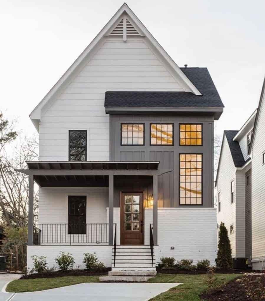 narrow-modern-farmhouse-exterior-Houston-Texas Houston Builder